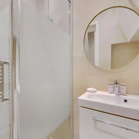 Appt 2 Bdr - Near Republique - Mobility Lease *